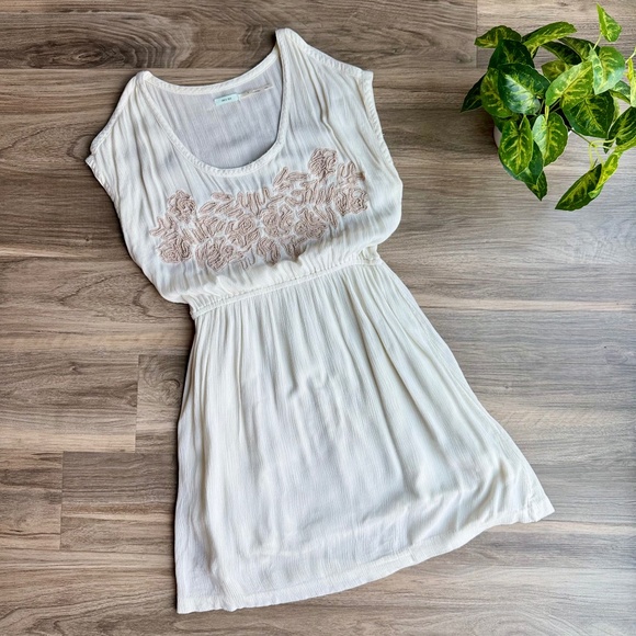 Kimchi Blue Cream Sleeveless Cold Shoulder Beaded Elatic Waist Dress Size M - Picture 15 of 16